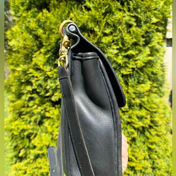 VINTAGE Coach Willis Bag 9927. Black Leather and Brass. - Picture 2 of 9